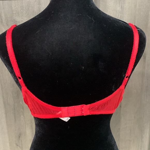 Victoria's Secret Red Embroidered Lace Gel Push Up Bra Cup Size 34B Preowned - Picture 7 of 10